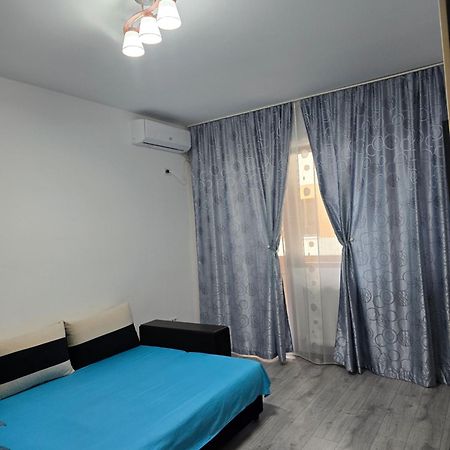 Apartament Mihaela Римніку-Вилча Екстер'єр фото