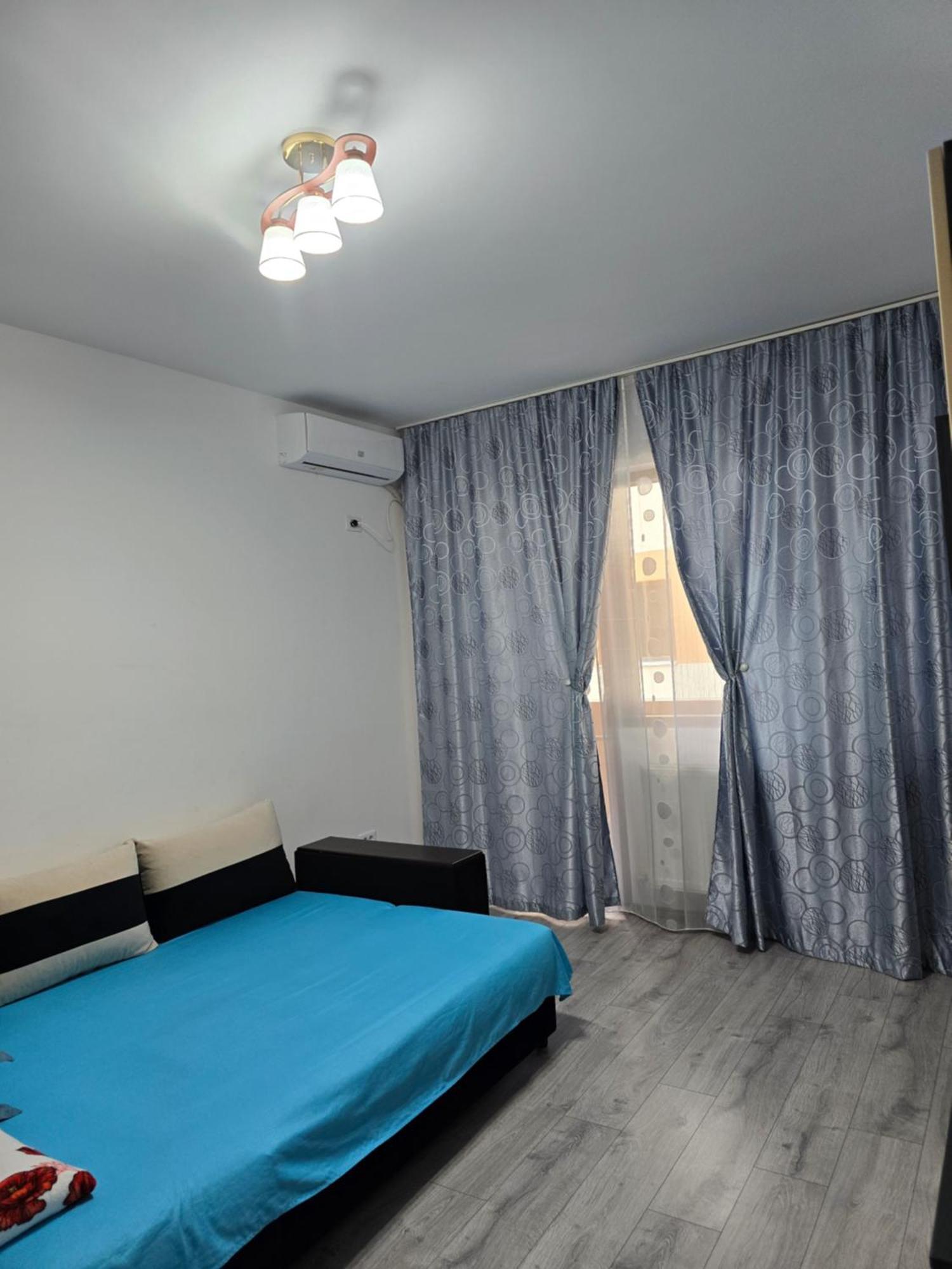Apartament Mihaela Римніку-Вилча Екстер'єр фото